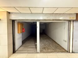 Lucky Plaza (D9), Retail #576200431